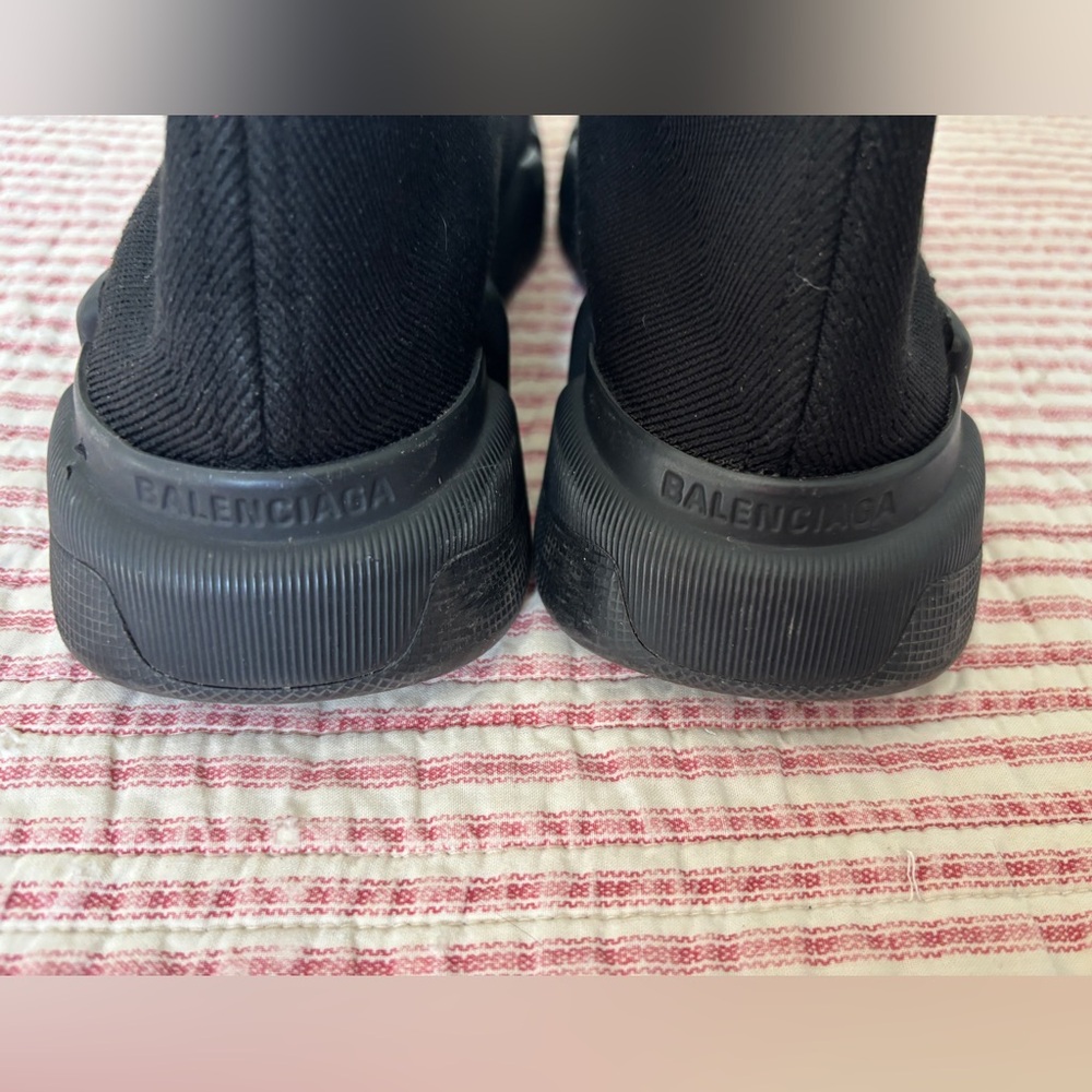 Balenciaga Speed 2.0 Monocolor Sneakers - Picture 9 of 11